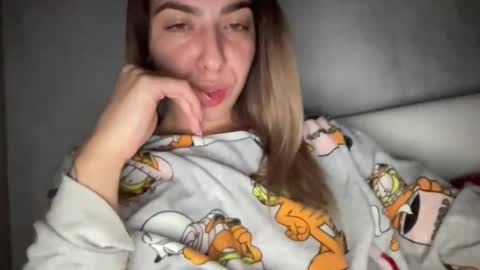 Sarrah online show from 11.28.25