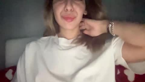 Sarrah online show from 12.02.25