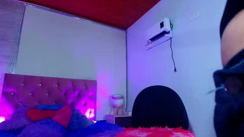 Sary  online show from 04.19.26