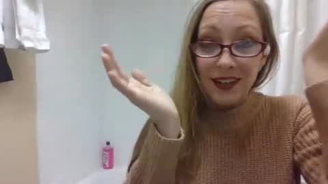 Snapshot of sasha_bass_bunny chatting on 02.17.26 Sasha Bass Bunny online show from 02.17.26
