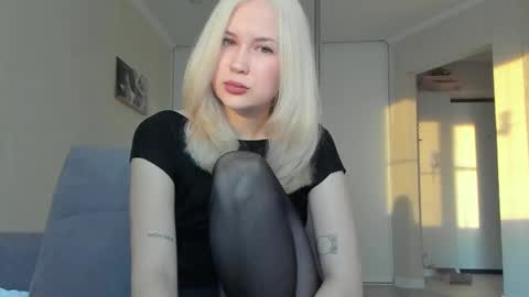 Sasha online show from 10.15.25