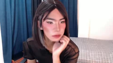 Snapshot of sasha_blade chatting on 12.19.24 Sasha online show from 12.19.24