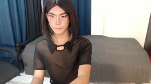 Snapshot of sasha_blade chatting on 01.10.25 Sasha online show from 01.10.25