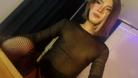 Snapshot of sasha_blade chatting on 02.19.25 Sasha online show from 02.19.25