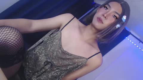 Snapshot of sasha_blade chatting on 02.20.25 Sasha online show from 02.20.25