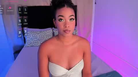 Snapshot of sasha_fox0 chatting on 07.15.26 emy online show from 07.15.26