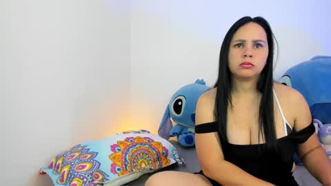 Sacha Salgado online show from 10.30.25