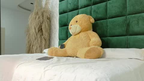 Snapshot of sasha_sinne chatting on 04.02.26 sasha_sinne online show from 04.02.26