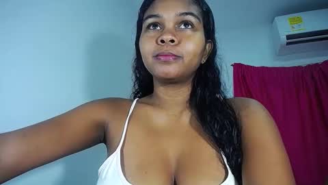 Snapshot of sashabreck1 chatting on 10.14.25 sashabreck1 online show from 10.14.25