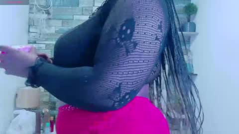 Snapshot of sashafoxy_ chatting on 04.15.26 sashafoxy_ online show from 04.15.26