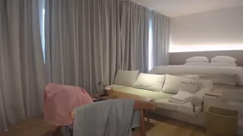 Snapshot of sashasweetsasha chatting on 12.01.25 Sasha online show from 12.01.25