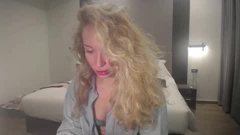 Snapshot of sashasweetsasha chatting on 03.04.26 Sasha online show from 03.04.26