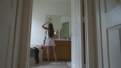 sashawest_official online show from 04.02.26