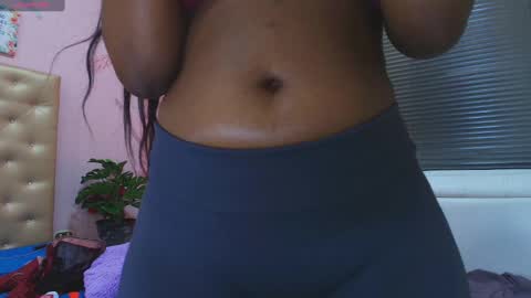 Snapshot of sashhalux22 chatting on 03.07.25 SashhaLux22 online show from 03.07.25