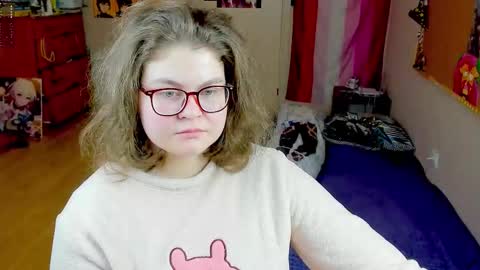 Snapshot of sashy_way chatting on 12.13.25 .Alexandra online show from 12.13.25