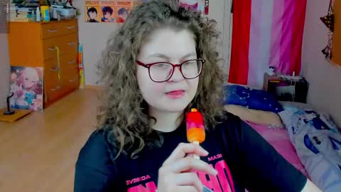 .Alexandra online show from 04.16.26