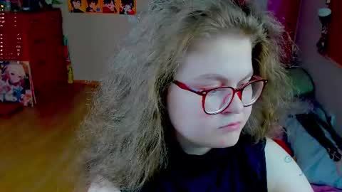 Snapshot of sashy_way chatting on 07.05.26 .Alexandra online show from 07.05.26
