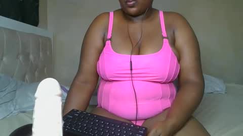 sassie_bee online show from 02.25.25