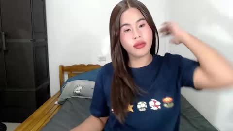 Snapshot of sassy_jane chatting on 12.05.24 Jane online show from 12.05.24