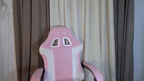 Snapshot of sassy_jenny8 chatting on 11.05.25 sassy_jenny8 online show from 11.05.25