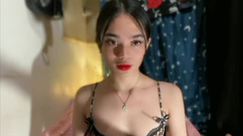 Snapshot of sassy_keath chatting on 06.22.26 Keath online show from 06.22.26