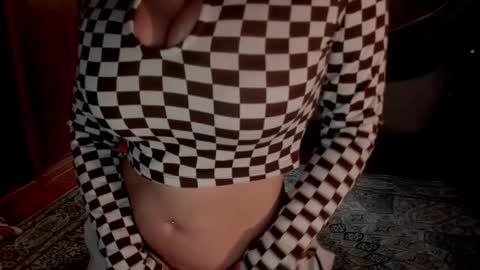 Snapshot of sassy_xyou chatting on 12.13.24 Ms. Oh   online show from 12.13.24