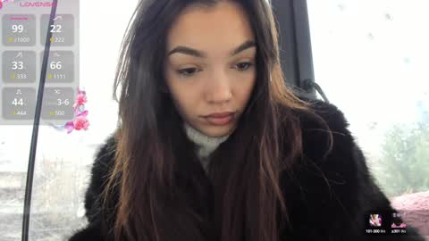 Snapshot of sassyt33n chatting on 12.22.24 sassyt33n online show from 12.22.24