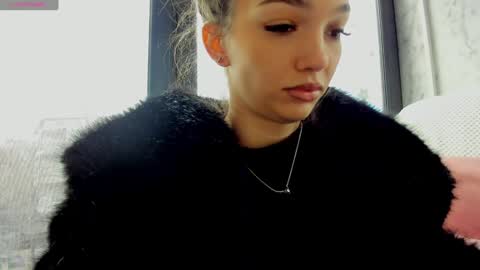Snapshot of sassyt33n chatting on 01.15.25 sassyt33n online show from 01.15.25