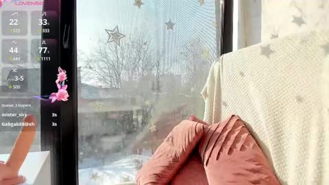 Snapshot of sassyt33n chatting on 02.22.25 sassyt33n online show from 02.22.25