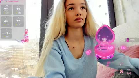 Snapshot of sassyt33n chatting on 02.24.25 sassyt33n online show from 02.24.25