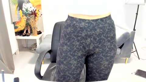 sassytiff online show from 12.15.25