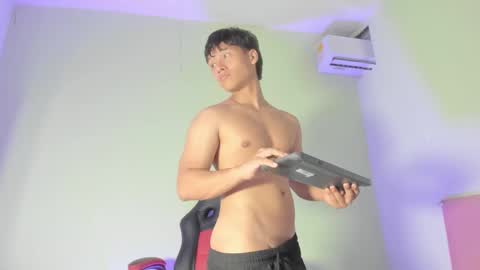 Evans Williams online show from 03.10.25