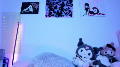    im expecting 300 thumbs up on my altar online show from 05.16.26
