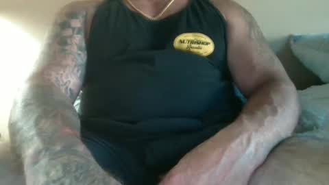 Snapshot of satinpantys chatting on 09.26.25 satinpantys online show from 09.26.25