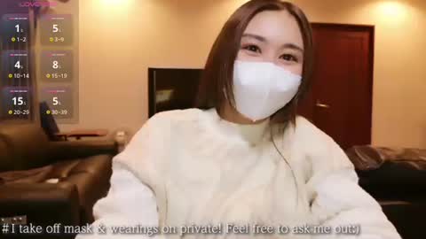 Snapshot of satomi_japan chatting on 02.19.25 CEO Satomi -Japan- online show from 02.19.25