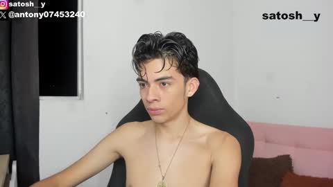 Snapshot of satosh_y chatting on 01.22.25 satosh_y online show from 01.22.25