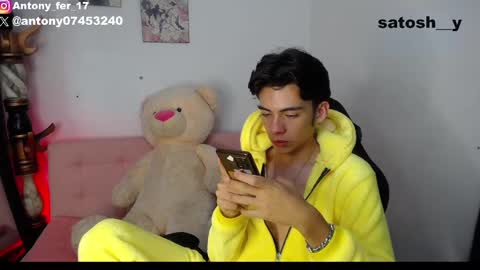 Snapshot of satosh_y chatting on 01.31.25 satosh_y online show from 01.31.25