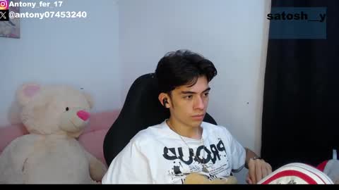 Snapshot of satosh_y chatting on 02.02.25 satosh_y online show from 02.02.25