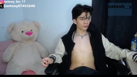 Snapshot of satosh_y chatting on 02.13.25 satosh_y online show from 02.13.25