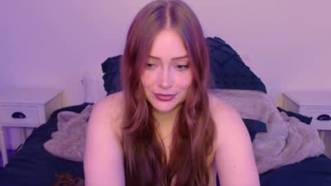 Snapshot of satrinarose chatting on 09.27.25 Rose online show from 09.27.25