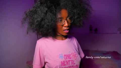 Snapshot of saturno_vibes chatting on 10.11.25 saturno_vibes online show from 10.11.25