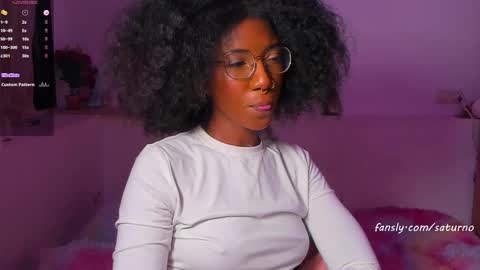 Snapshot of saturno_vibes chatting on 10.24.25 saturno_vibes online show from 10.24.25
