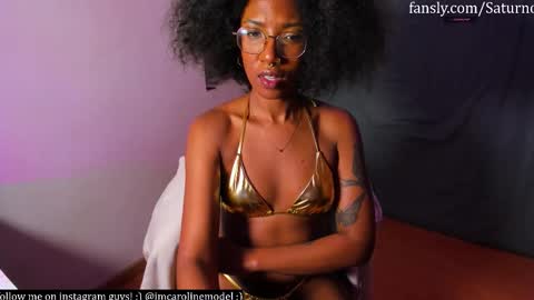 Snapshot of saturno_vibes chatting on 11.24.25 saturno_vibes online show from 11.24.25