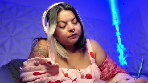 Snapshot of satyn_doll chatting on 12.03.24 Gina George online show from 12.03.24