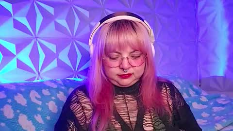 Gina George online show from 03.08.26