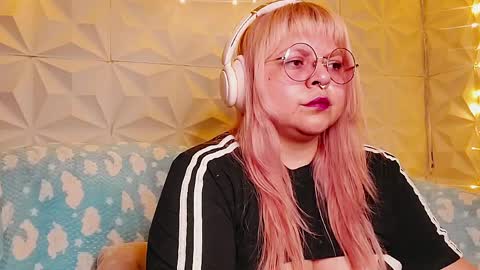 Gina George online show from 05.12.26