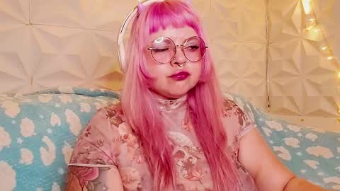 Gina George online show from 05.24.26