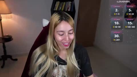 Snapshot of saucy_jenn1 chatting on 11.09.25 I AM JENN online show from 11.09.25