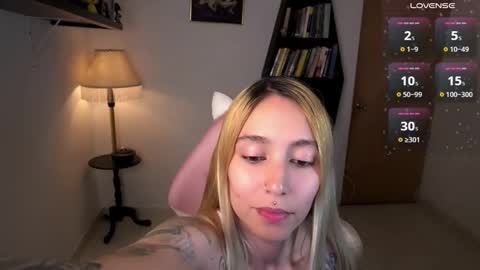 Snapshot of saucy_jenn1 chatting on 11.30.25 I AM JENN online show from 11.30.25