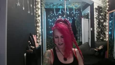 SaucySky online show from 11.18.25